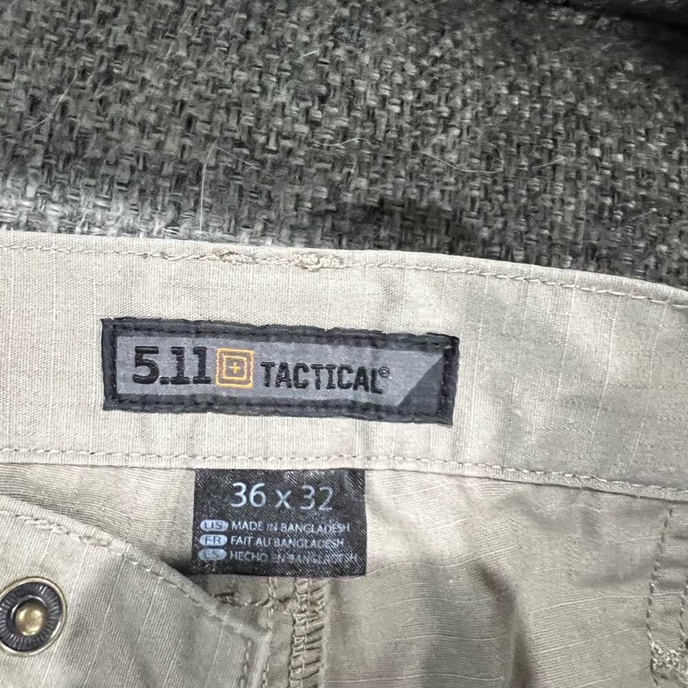 5.11 Tactical Beige Cargo Pants 36x32.  Like new. No tears or stains